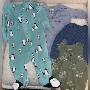 Carter's baby clothes size 6M